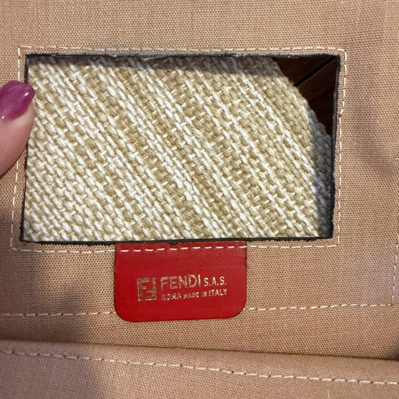 Fendi Red and Cream Woven Vintage Tote - Picture 7 of 8